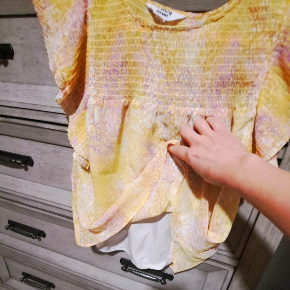 Yellow top - Picture 2 of 3